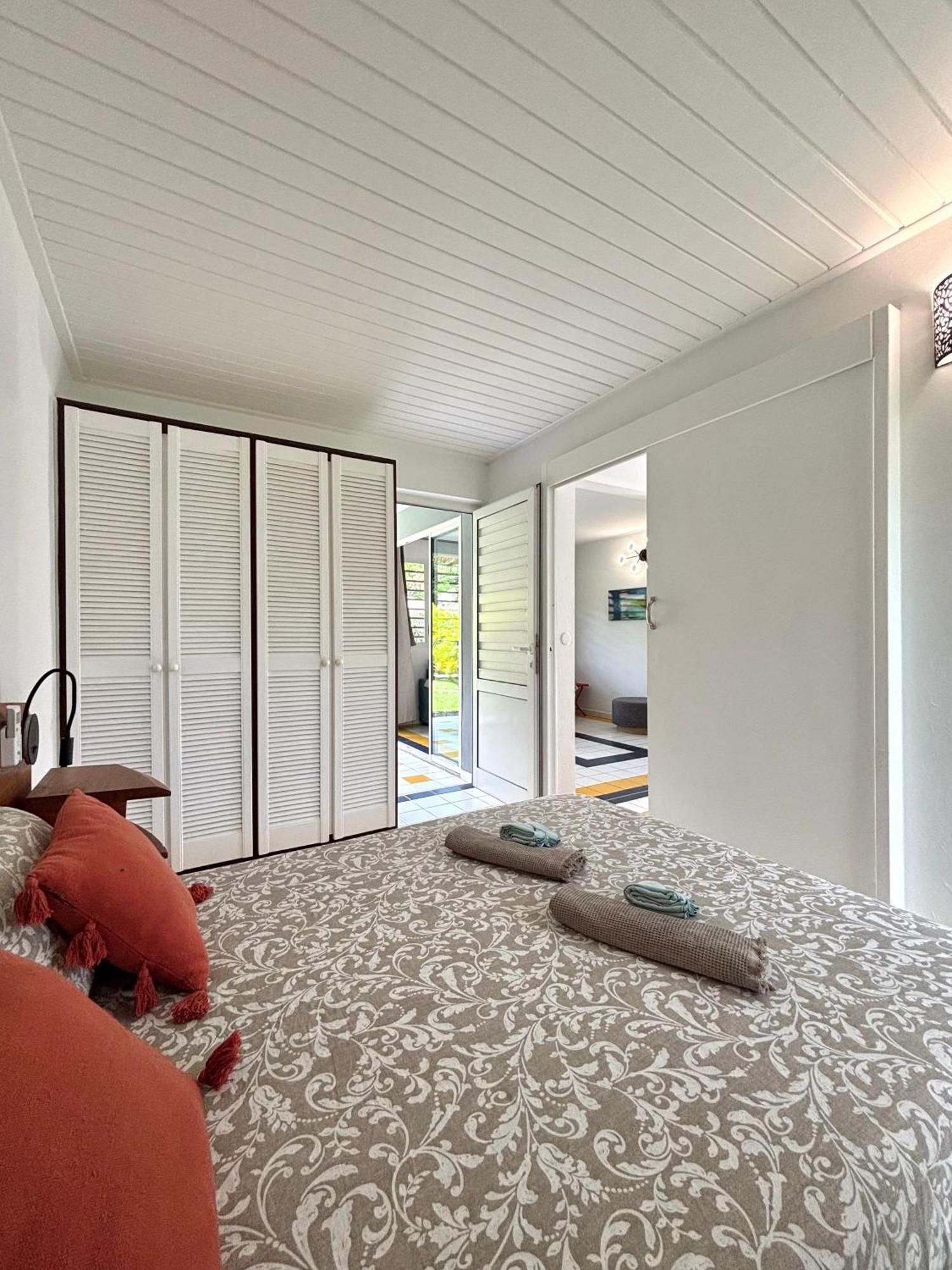 La Ruche De Maia - Blue Dream Beach - Piscine - Jardin - Plage Grand-Bourg  المظهر الخارجي الصورة